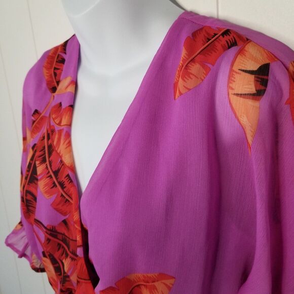 Women's Floral Top Size Medium Fairy Faux Wrap Romantic - Picture 4 of 9